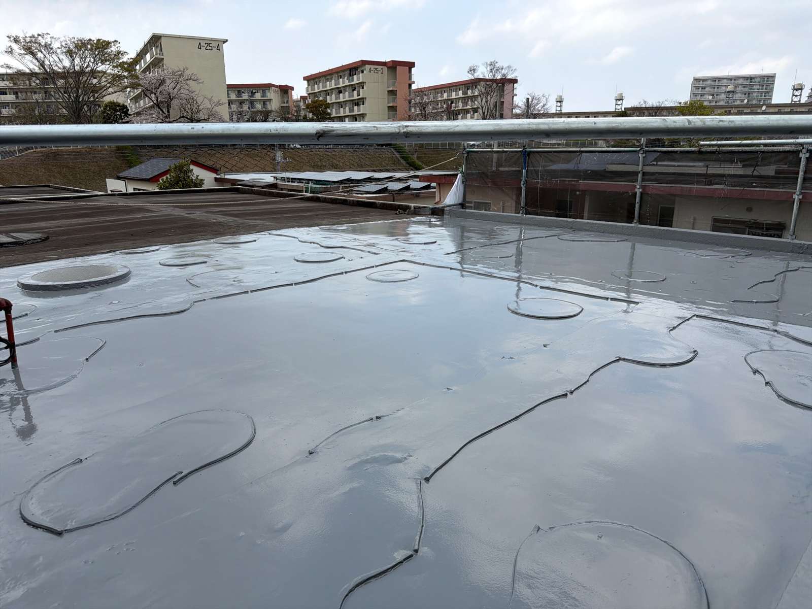 松戸市で防水工事ならお任せください！雨漏れを早期に防ぎ、あなたの大切な財産を守ります。